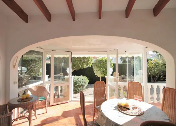 Holiday Home Leon By Interhome